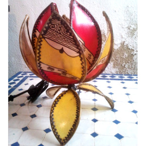 Flower Hide Henna Lamp